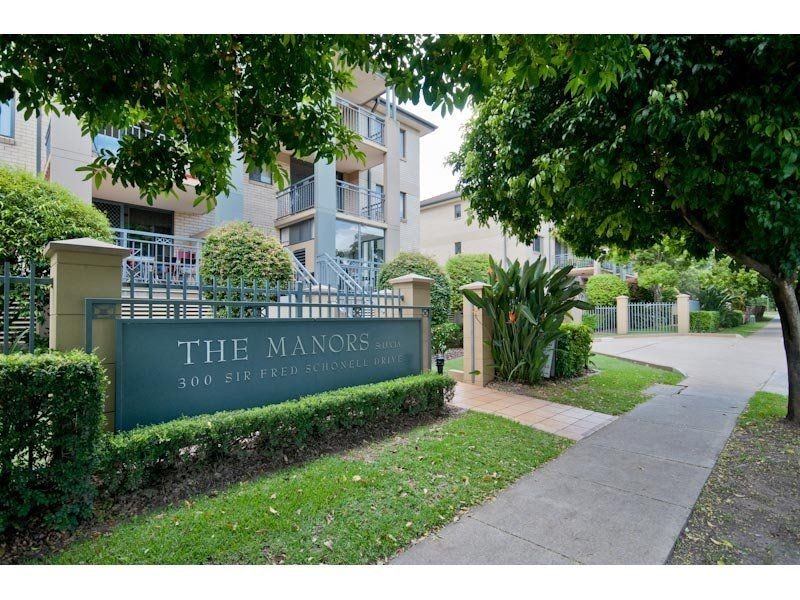 77/300 Sir Fred Schonell Drive, St Lucia QLD 4067