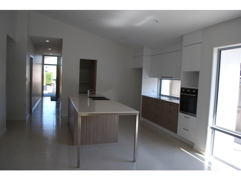 55 Foxtail Circuit, Mountain Creek QLD 4557