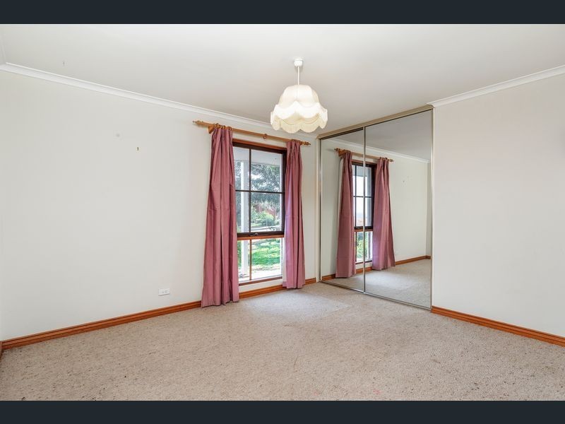 6 Valkyrie Street, Hallett Cove SA 5158