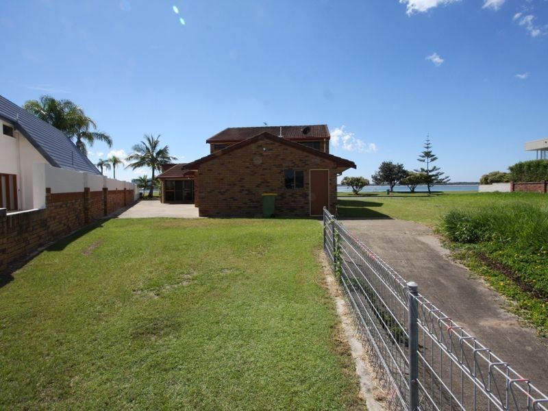 28 James Cook Esplanade, Hollywell QLD 4216