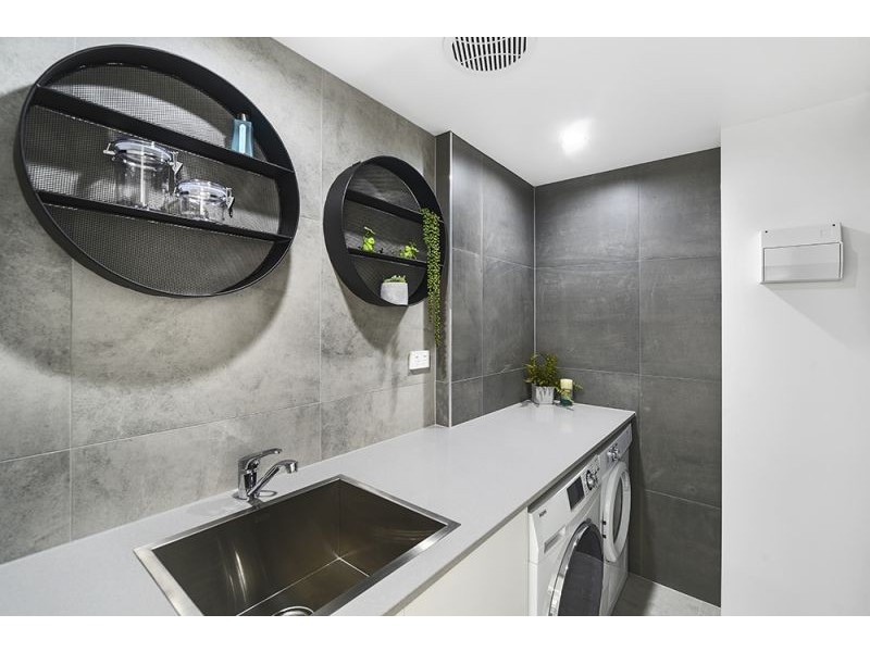 30/2320 Gold Coast Highway, Mermaid Beach QLD 4218