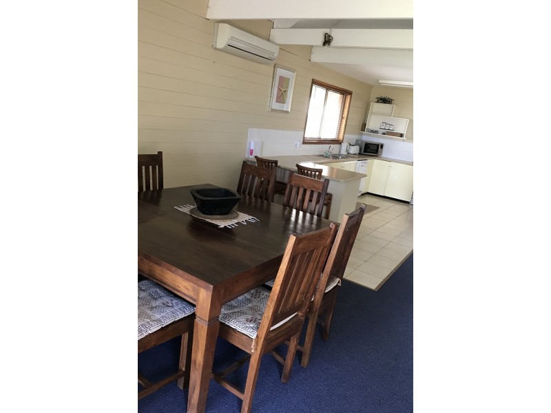 16 Lewis Street, Old Bar NSW 2430