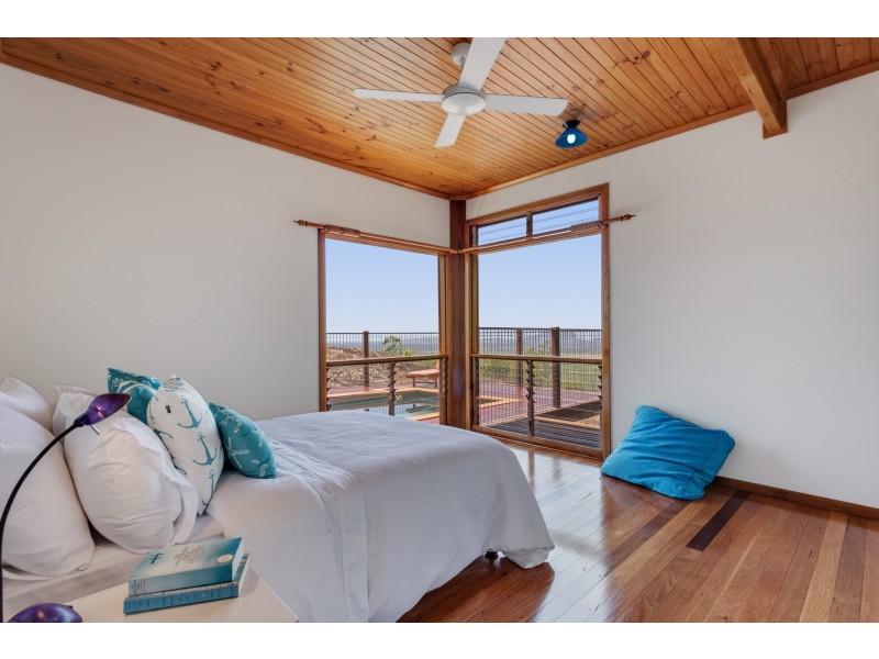 25 Ocean Vista Drive, Maroochy River QLD 4561