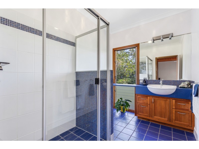 25 Ocean Vista Drive, Maroochy River QLD 4561