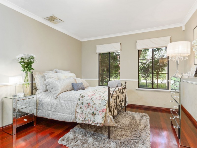 3 Cheshunt Garden, North Lake WA 6163