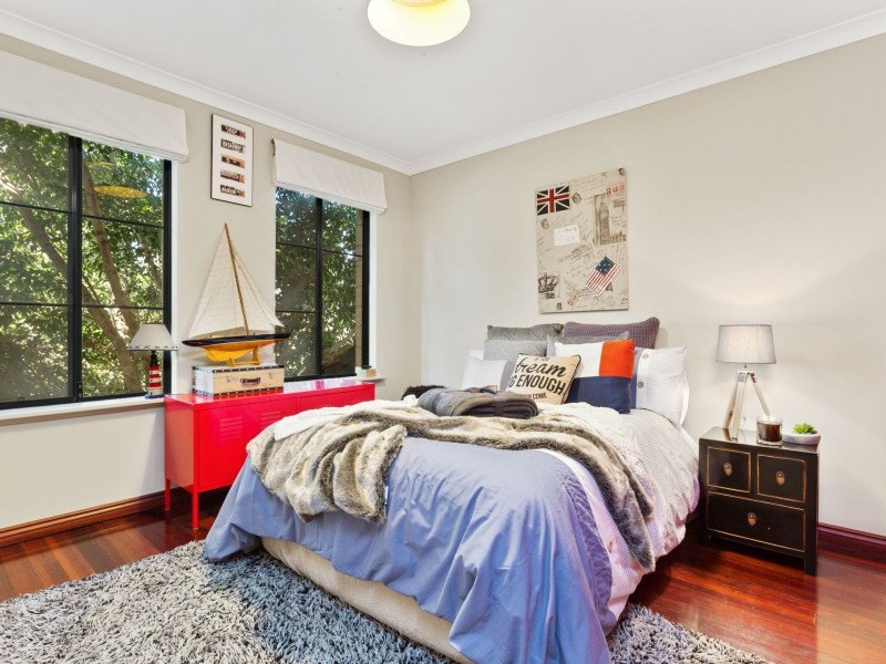 3 Cheshunt Garden, North Lake WA 6163