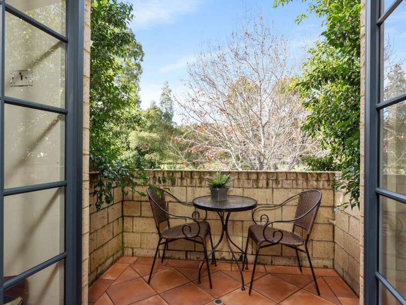 3 Cheshunt Garden, North Lake WA 6163