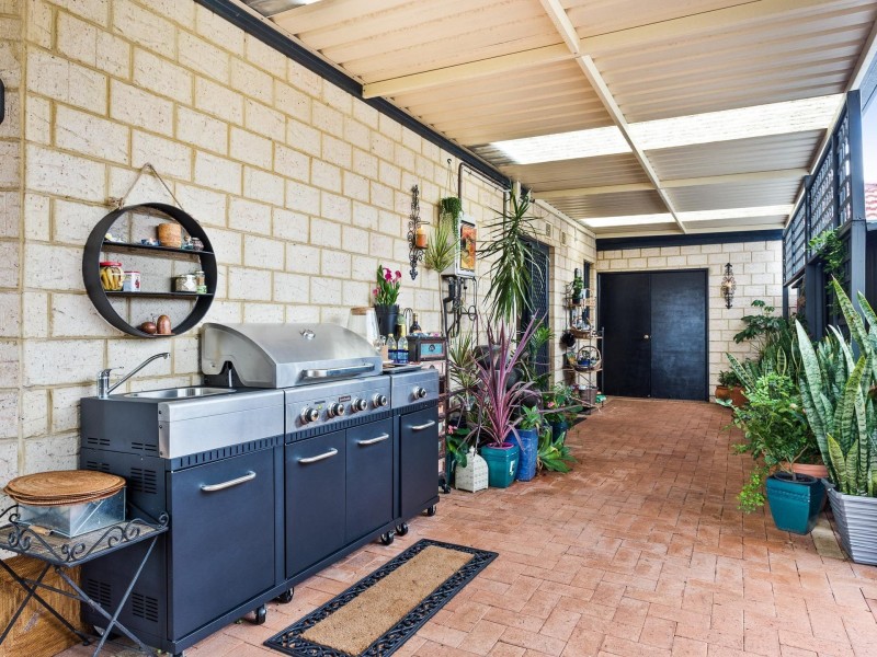 3 Cheshunt Garden, North Lake WA 6163