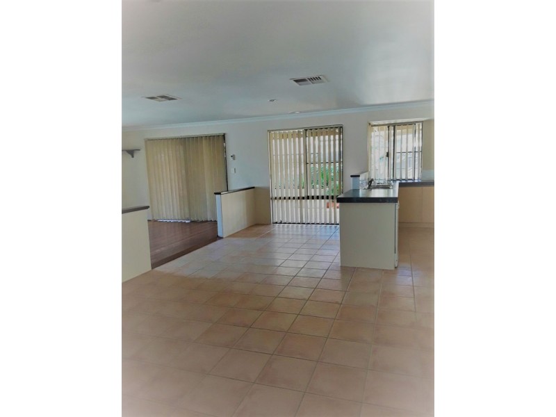 12 DELTON WAY, Atwell WA 6164