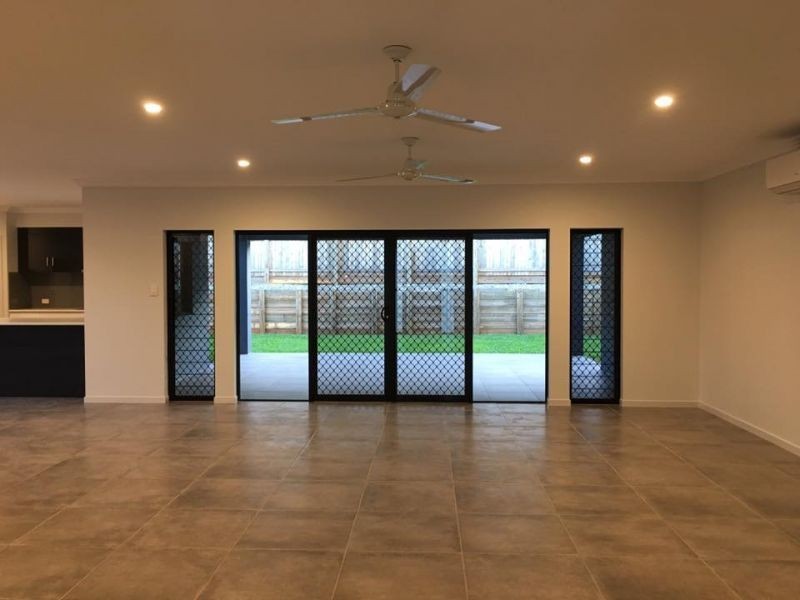 15 Morwong Close, Kanimbla QLD 4870