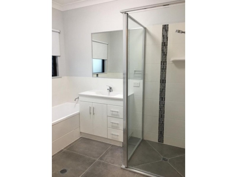 15 Morwong Close, Kanimbla QLD 4870