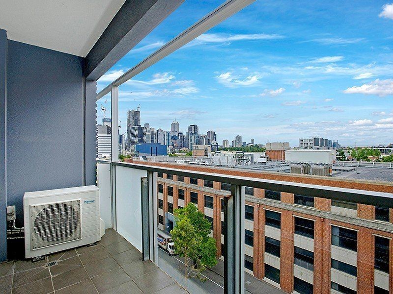 705/111 LEICESTER STREET, Carlton VIC 3053