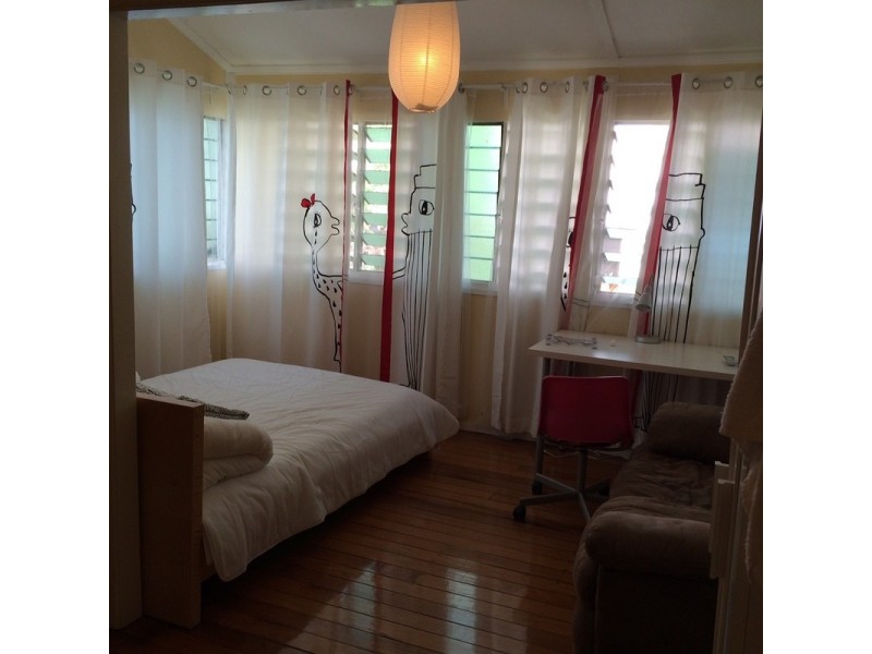 1/12 Hove Street, Highgate Hill QLD 4101