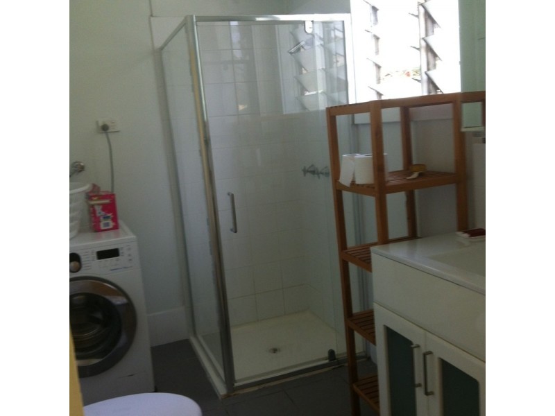 1/12 Hove Street, Highgate Hill QLD 4101