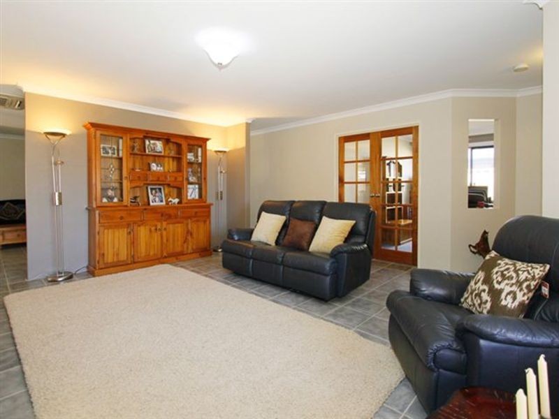 9 Chorley Avenue, Butler WA 6036