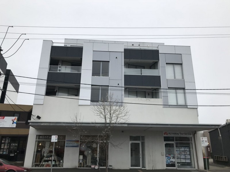 2/284-286 Neerim road, Carnegie VIC 3163