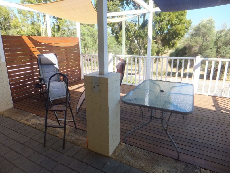 55 Bernley Dr, Viveash WA 6056