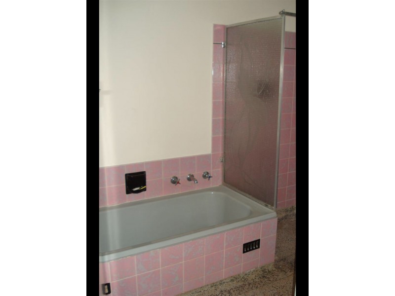 16 Iona St, Broadview SA 5083