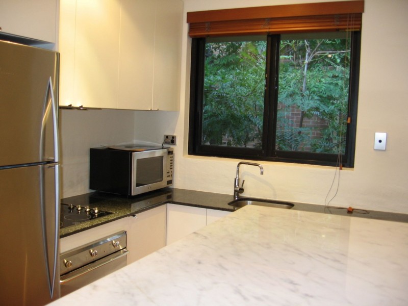 3/10 Vincent Street, Indooroopilly QLD 4068