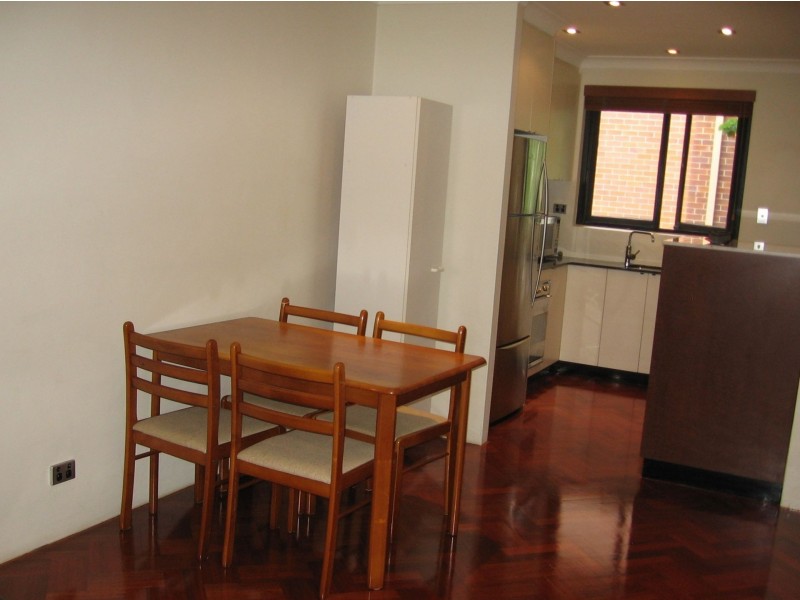 3/10 Vincent Street, Indooroopilly QLD 4068