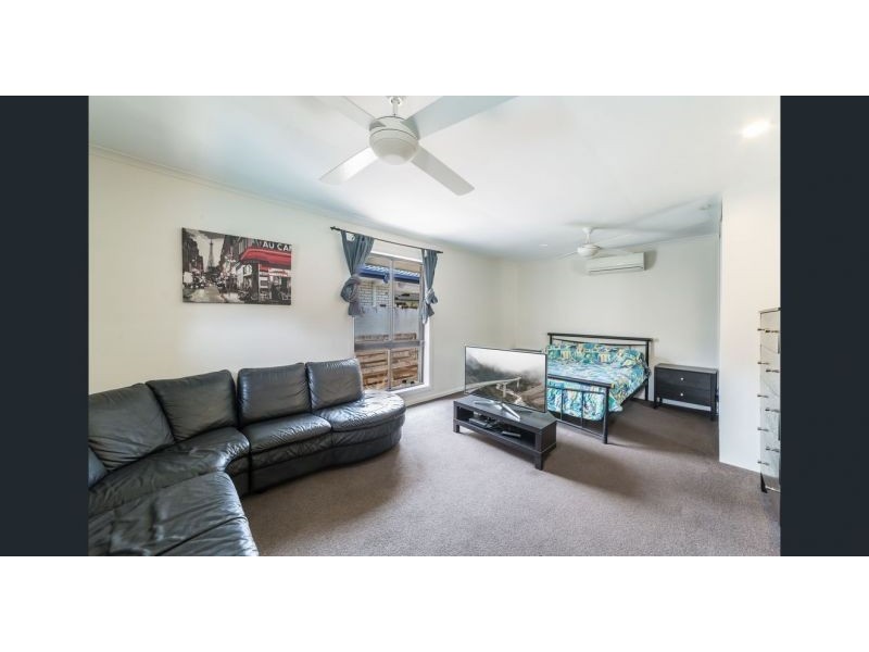 6 Alaska Ave, Broadbeach Waters QLD 4218