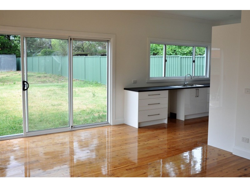 110 Peel St, Bathurst NSW 2795