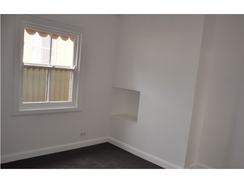 110 Peel St, Bathurst NSW 2795