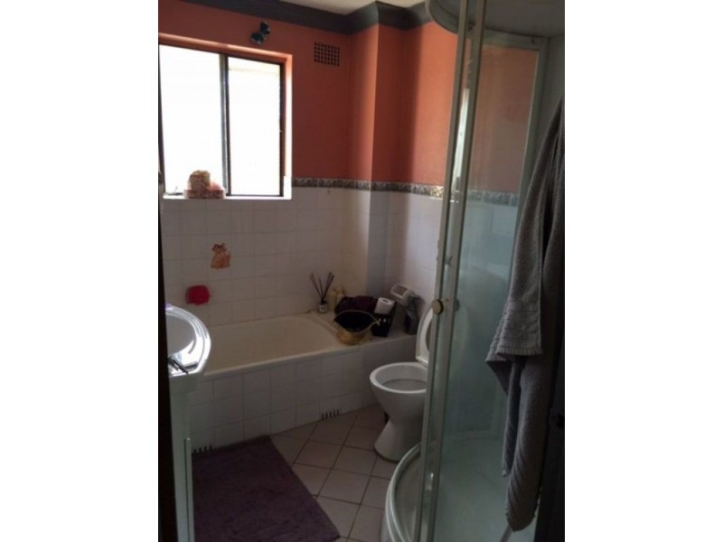 4/27 Wigram St, Harris Park NSW 2150