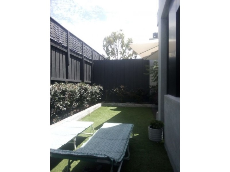 3/36 Crisp Street, Hampton VIC 3188