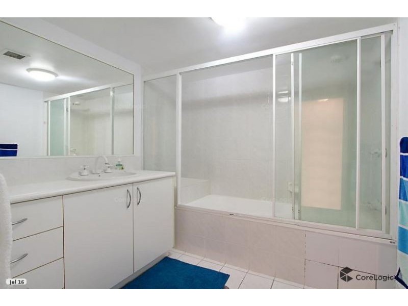 9/5 Old Burleigh Road, Surfers Paradise QLD 4217