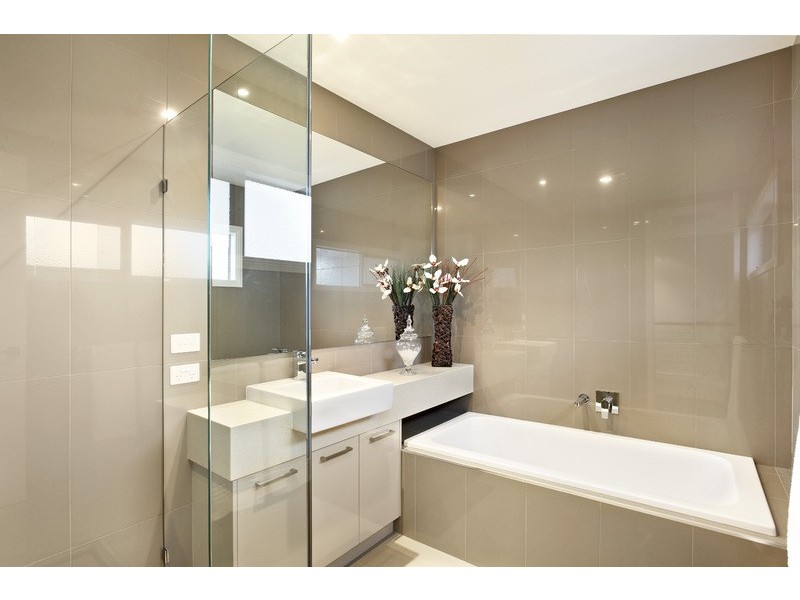 40B ANNE STREET, Mckinnon VIC 3204