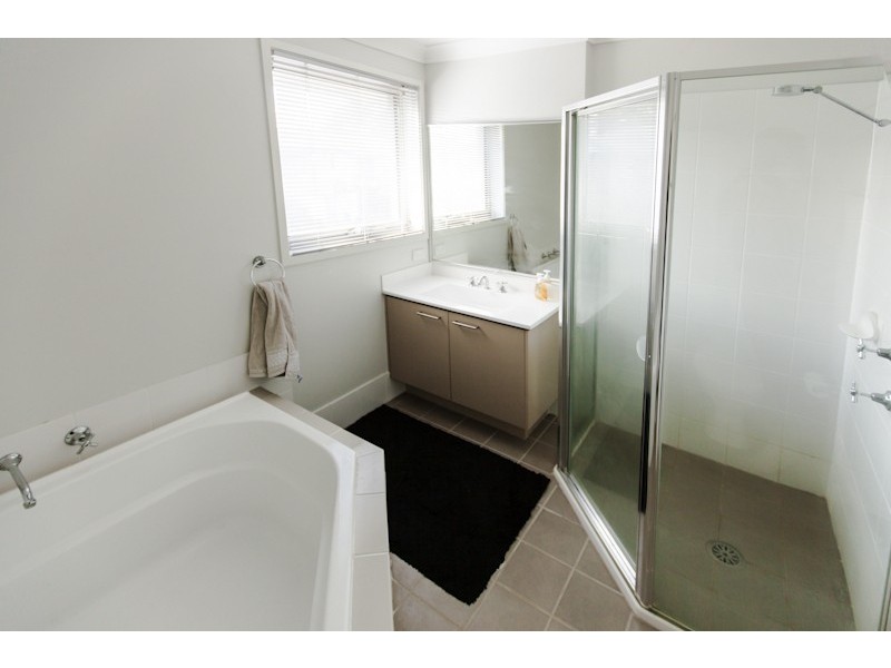 34 Whitfield Pde, Hammondville NSW 2170