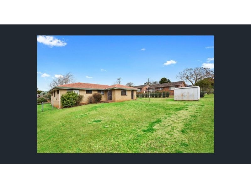 109A South Street, Centenary Heights QLD 4350