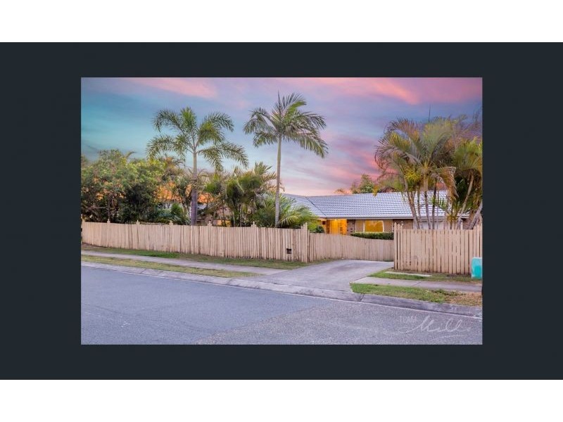 71 Bushland Drive, Regents Park QLD 4118