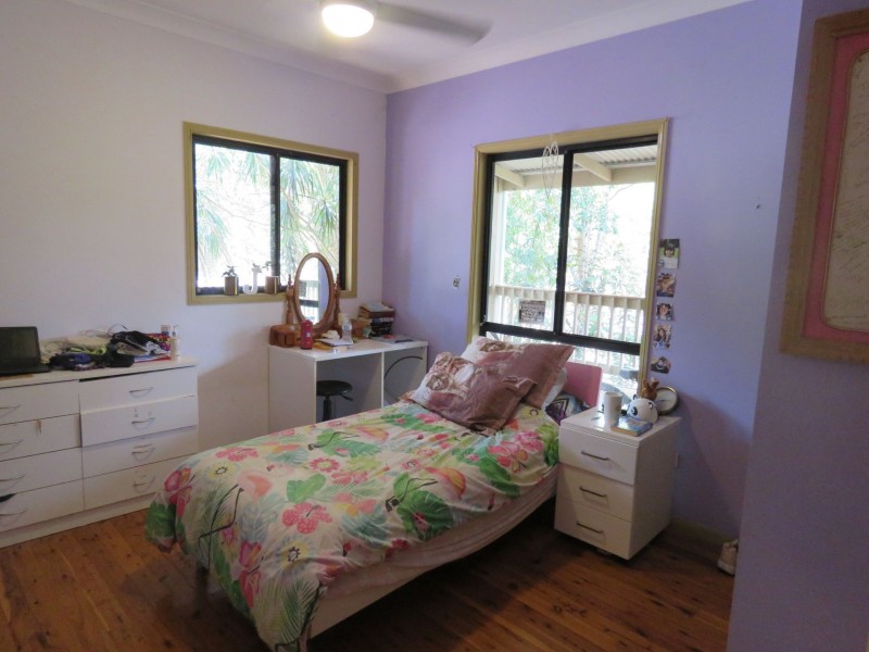 9 Waterfall Drive, Wongawallan QLD 4210