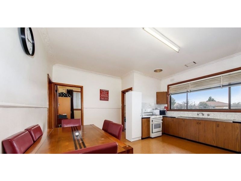 6 Birch Avenue, Tullamarine VIC 3043