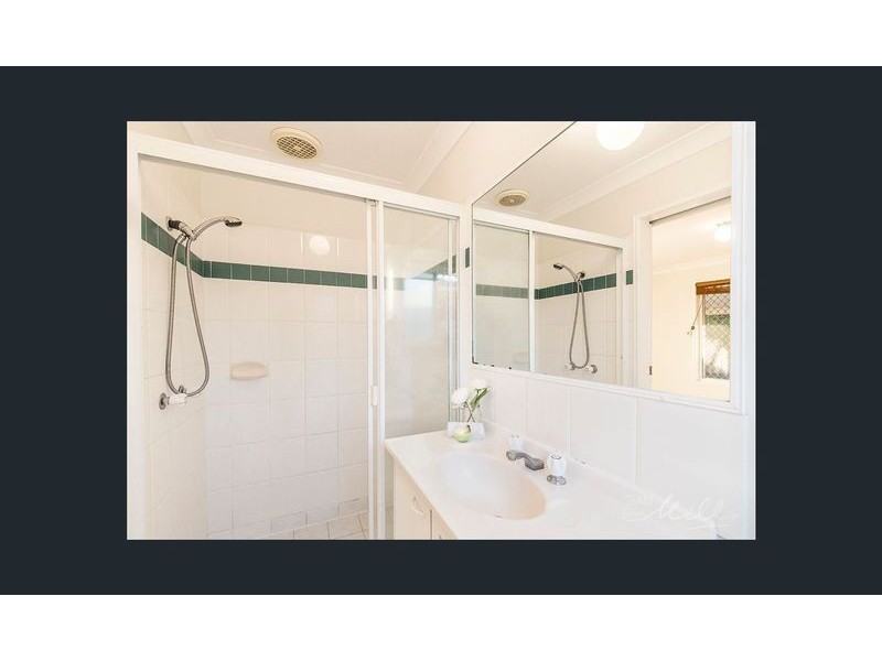 71 Bushland Drive, Regents Park QLD 4118
