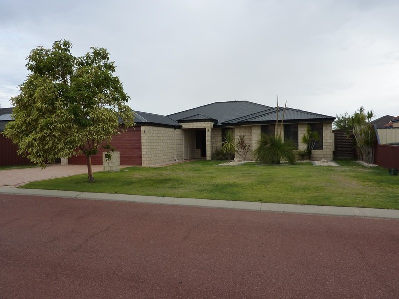 20 Zaragoza Drive, Port Kennedy WA 6172