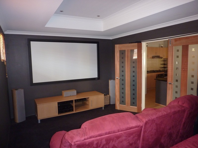 20 Zaragoza Drive, Port Kennedy WA 6172