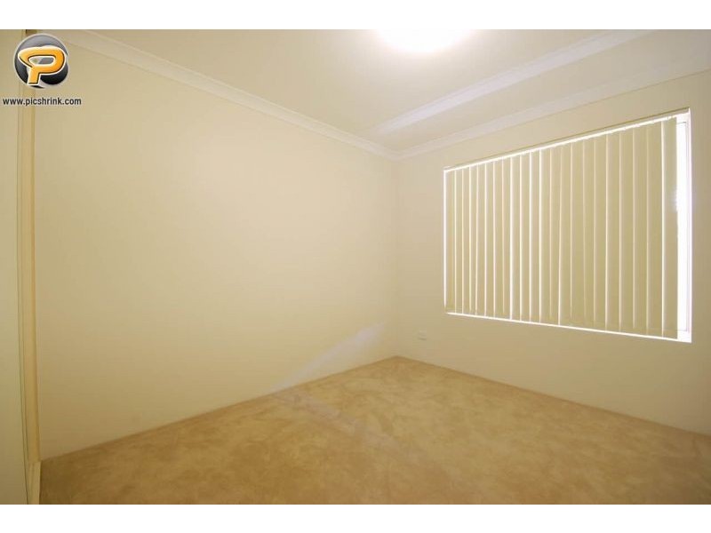 3 Girramay Rd, Banksia Grove WA 6031