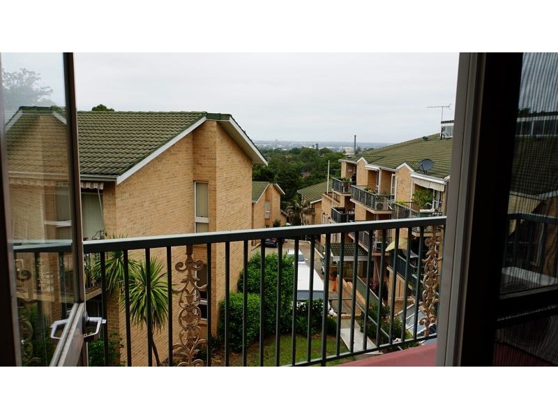 9/15 Wyoming Avenue, Oatlands NSW 2117