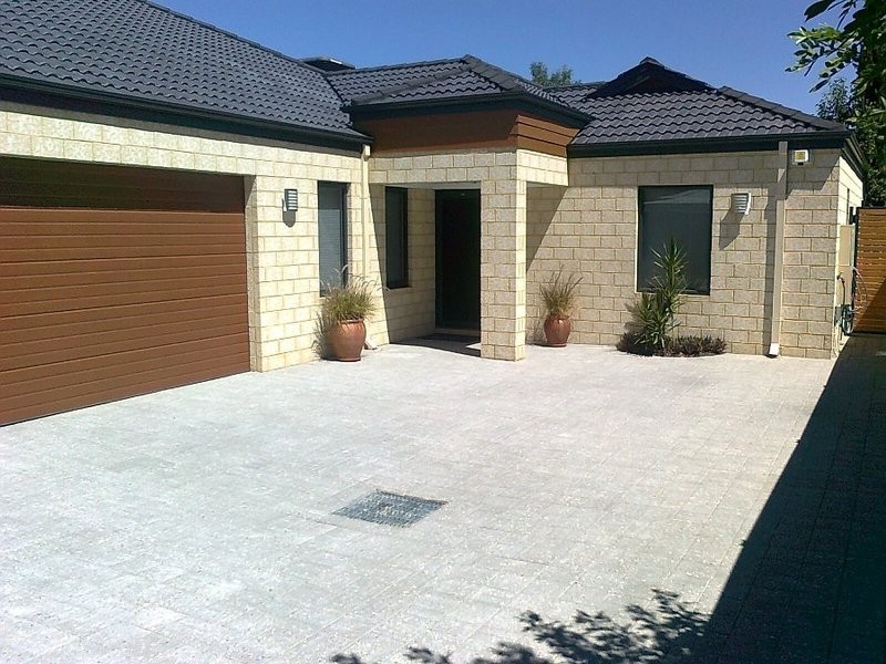 137a Manning Road, Manning WA 6152
