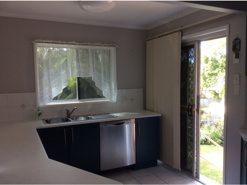 10 Laver, Macgregor QLD 4109