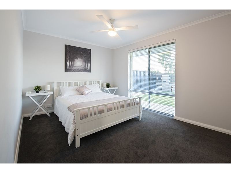 25 SMALL STREET, Beechboro WA 6063
