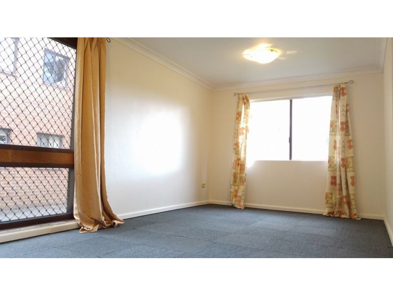 8/29 First Street, Kingswood NSW 2747