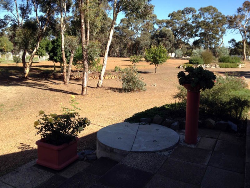 10 Leschenaultia Drive, Chittering WA 6084