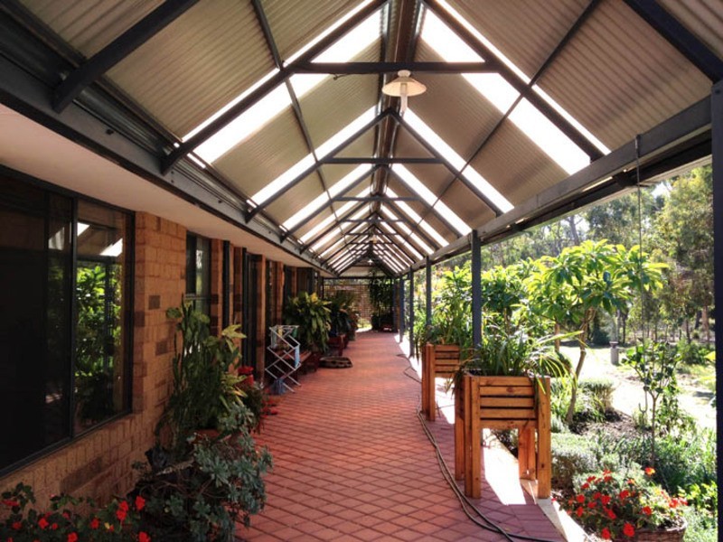 10 Leschenaultia Drive, Chittering WA 6084