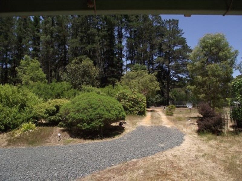 9 karri Lane, Quinninup WA 6258