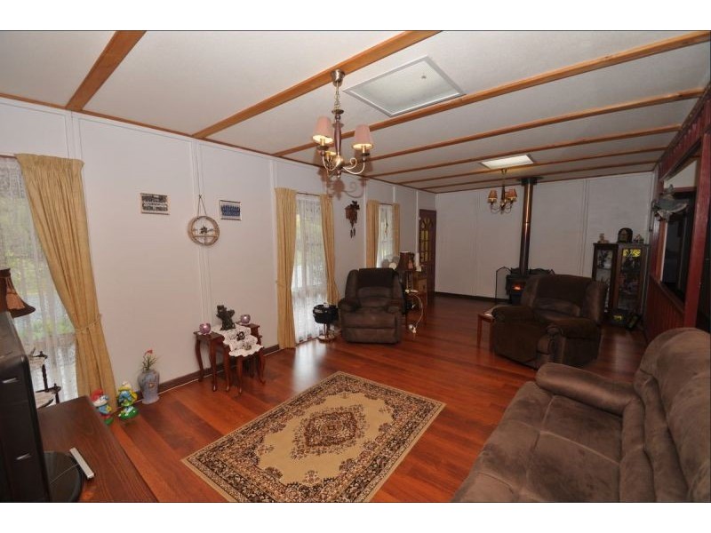 9 karri Lane, Quinninup WA 6258