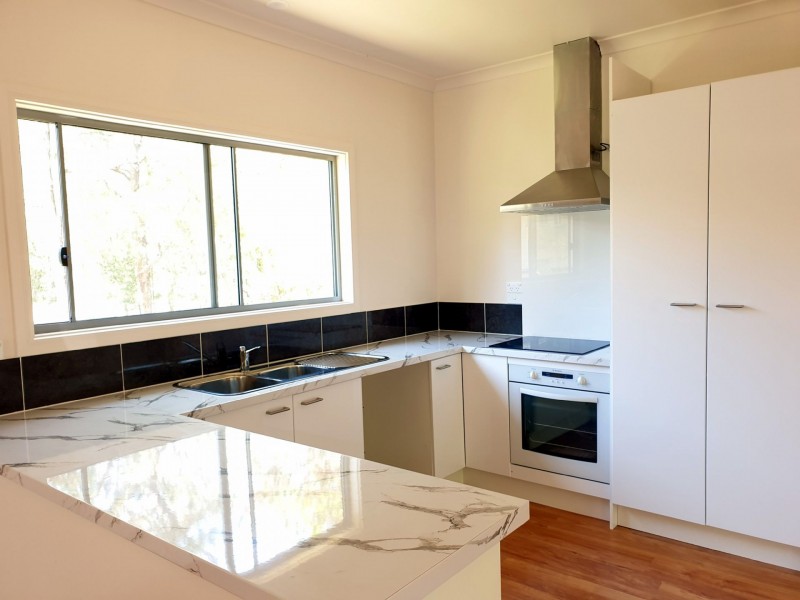 10 Ibis St, Macleay Island QLD 4184